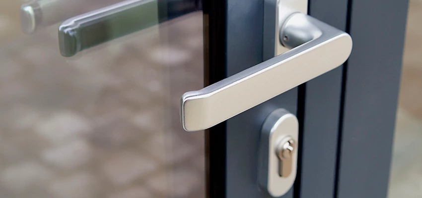 Broken Door Lock Cylinder Repair in Clovis, California