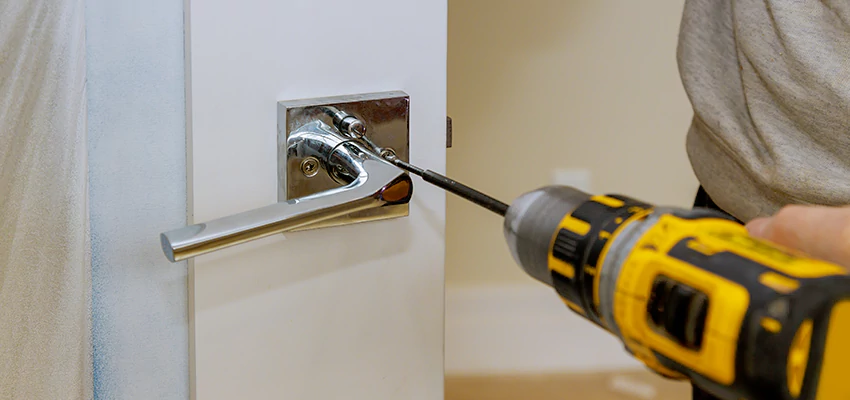 After-hours Locksmith  For Lock Troubleshooting in Clovis, California